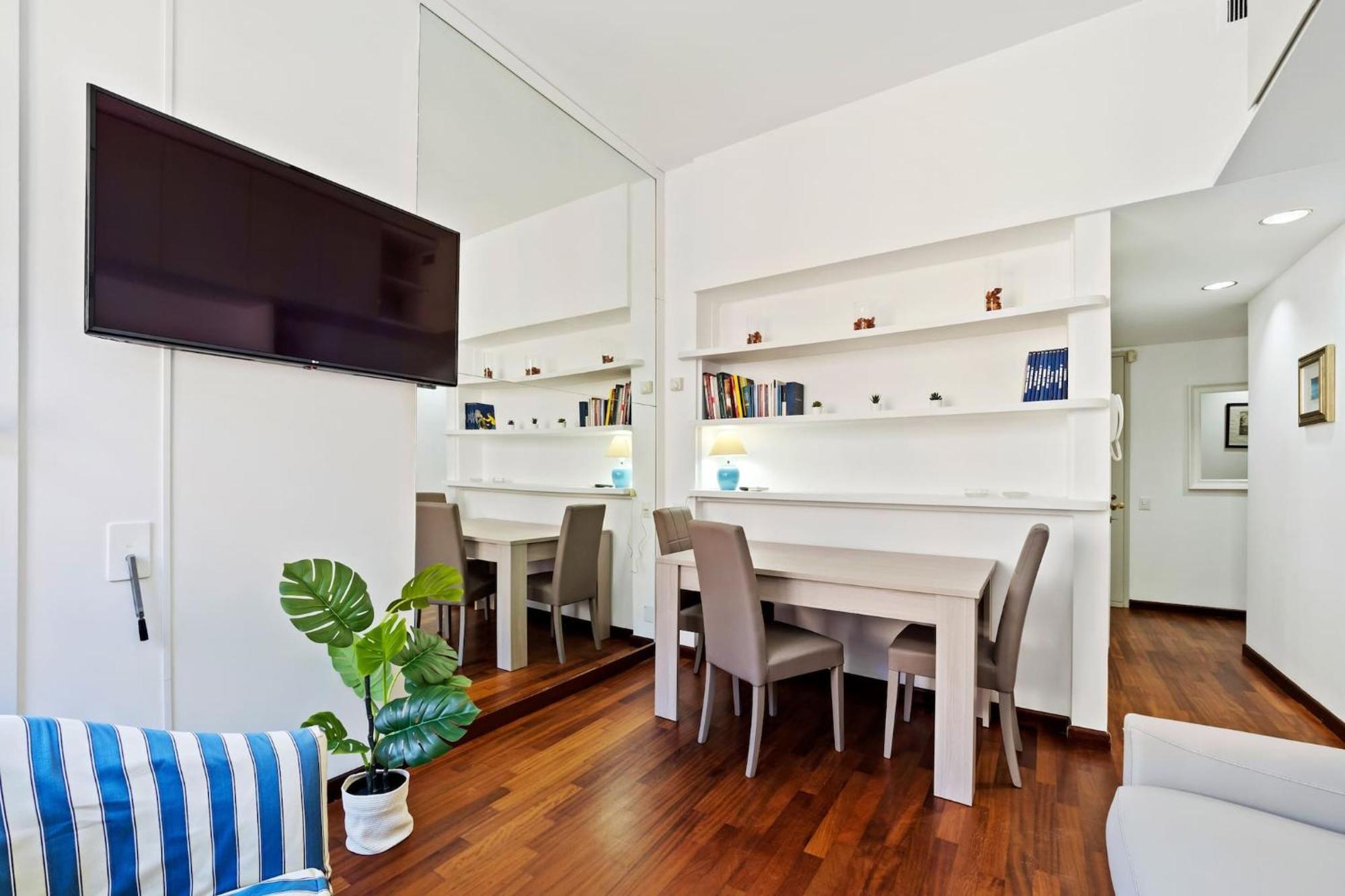 Lovely Apartments In The Hearth Of Brera By Rentopolis Milão Exterior foto