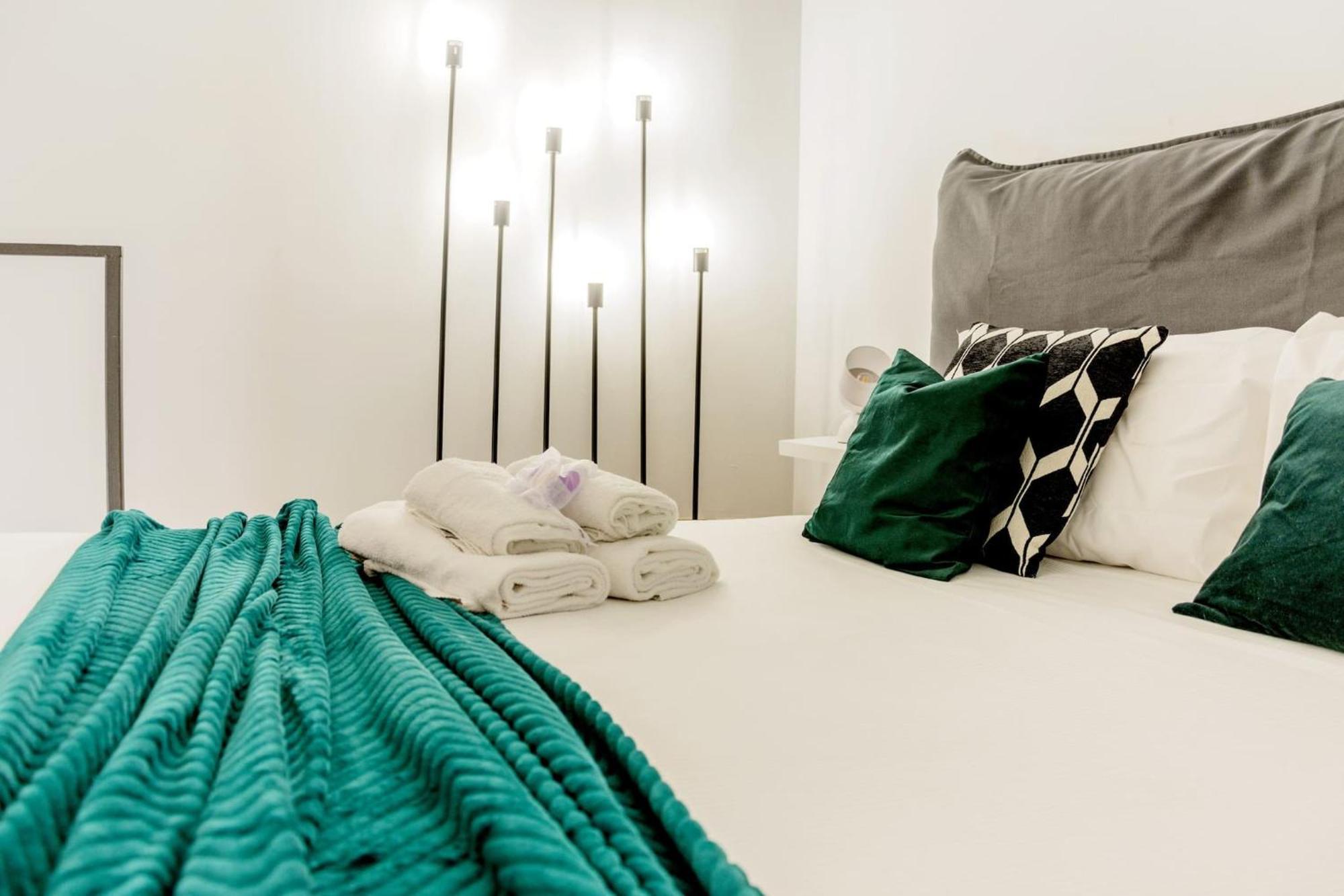 Lovely Apartments In The Hearth Of Brera By Rentopolis Milão Exterior foto